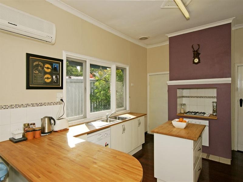 25 Newton Street, Bayswater WA 6053