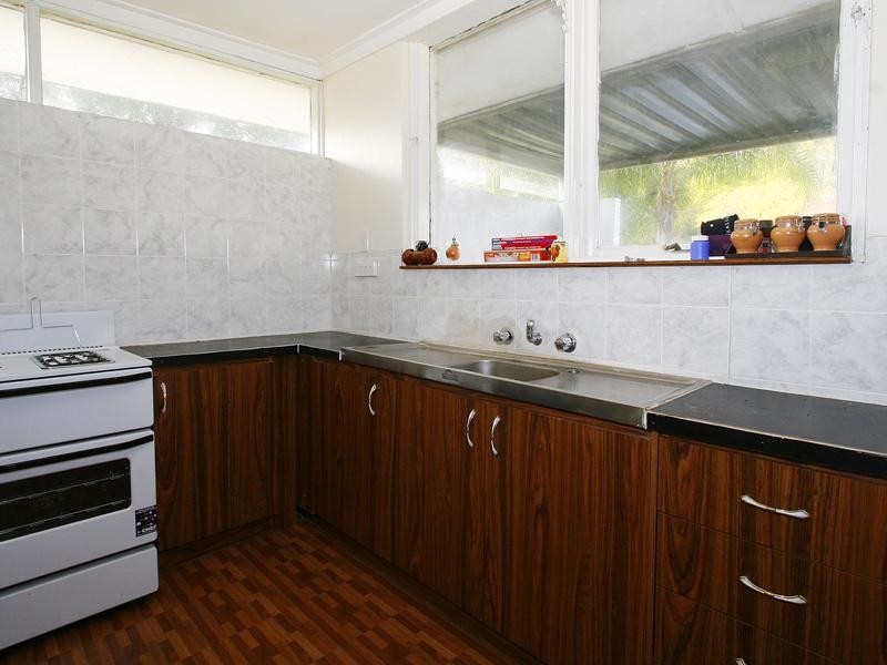 7 Oscar Street, Armadale WA 6112