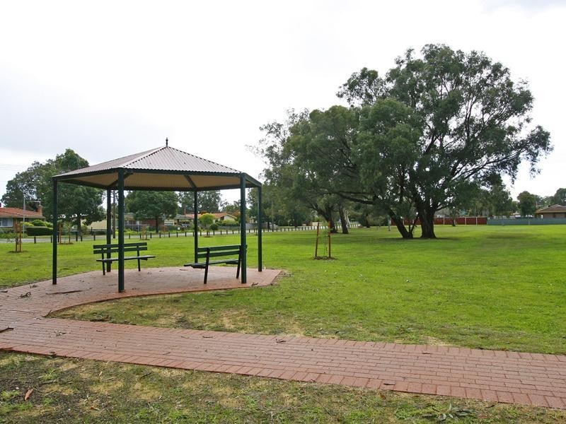 7 Oscar Street, Armadale WA 6112