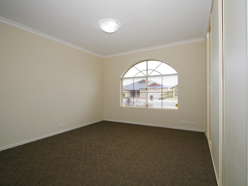 113 Aurora Drive, Atwell WA 6164