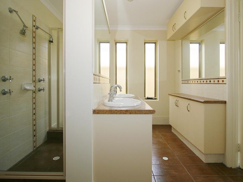 113 Aurora Drive, Atwell WA 6164