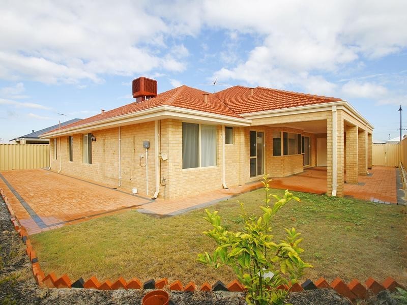 113 Aurora Drive, Atwell WA 6164