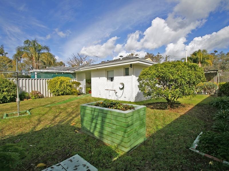 1A Eighth Road, Armadale WA 6112