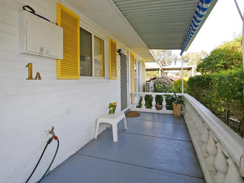 1A Eighth Road, Armadale WA 6112