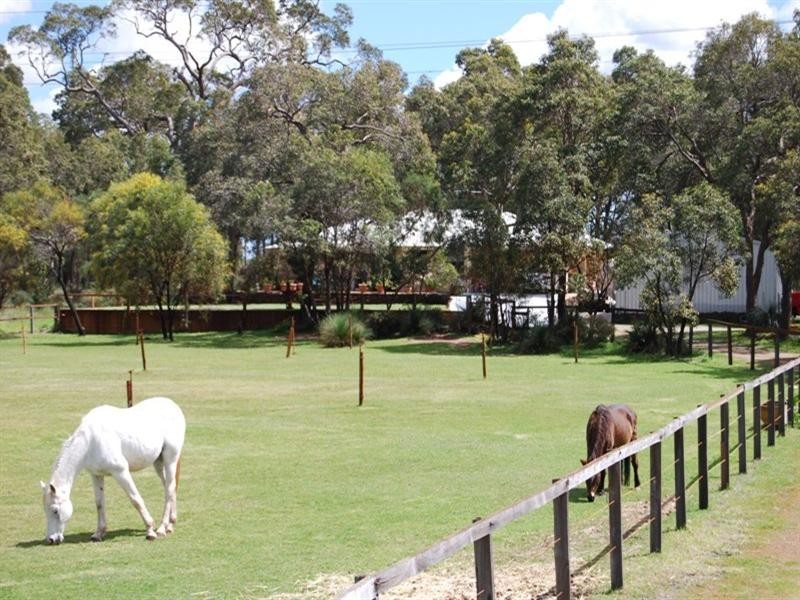 24 Gertrude Avenue, Champion Lakes WA 6111