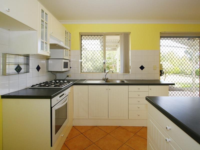 9 Digby Street, Gosnells WA 6110