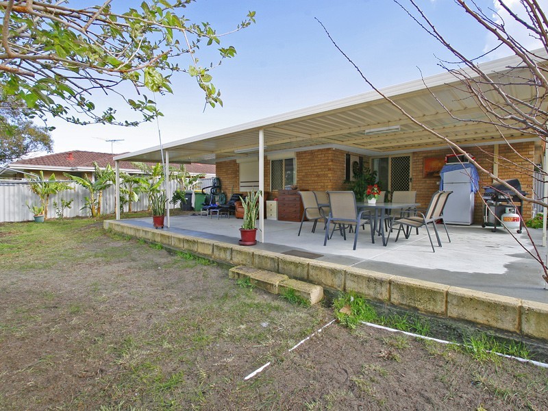 13 Wedgetail Court, Brookdale WA 6112