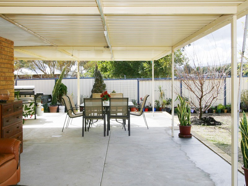 13 Wedgetail Court, Brookdale WA 6112