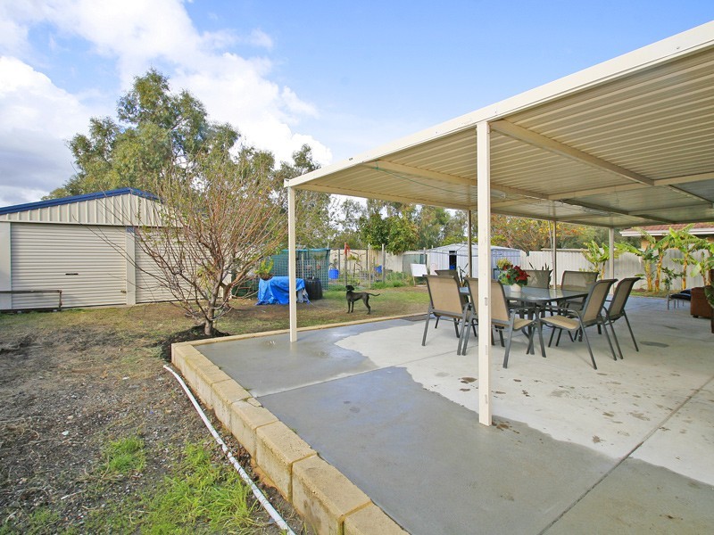 13 Wedgetail Court, Brookdale WA 6112