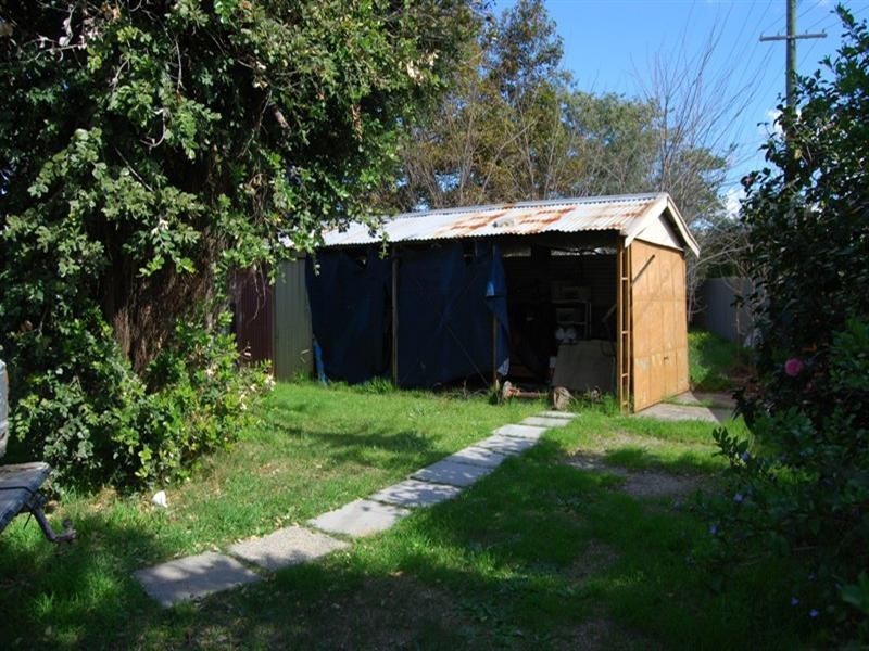 1 Railway Avenue, Kelmscott WA 6111