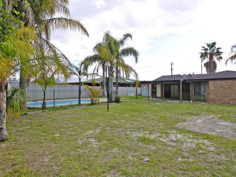 120 Southern River Road, Gosnells WA 6110