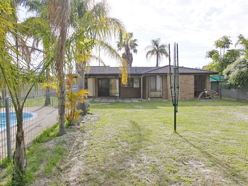 120 Southern River Road, Gosnells WA 6110