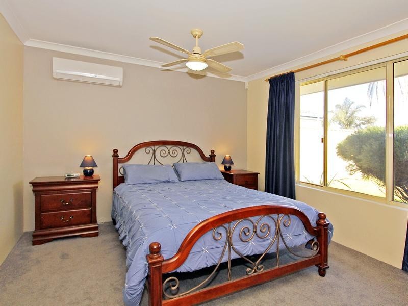 19 Tarragon Place, Thornlie WA 6108