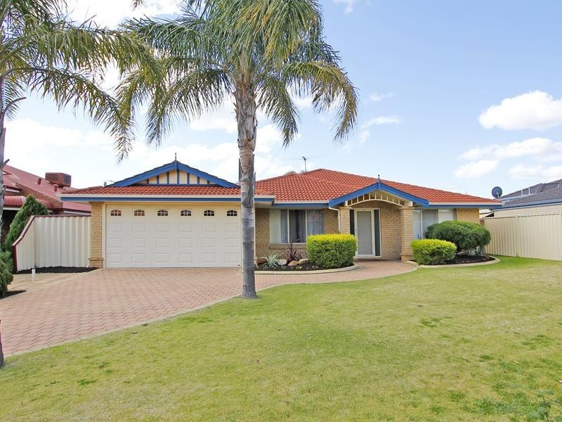 19 Tarragon Place, Thornlie WA 6108