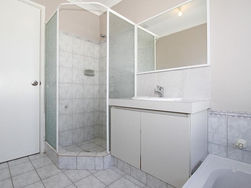 38 Nyandi Court, Thornlie WA 6108