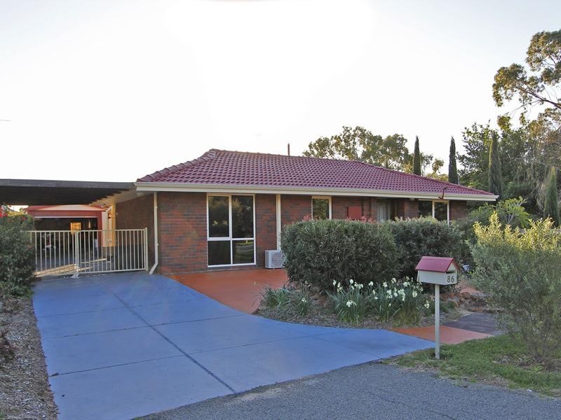 86 Derry Avenue, Mount Nasura WA 6112