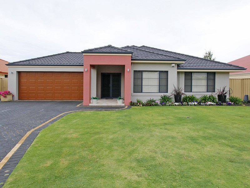 13 Sittella Gardens, East Cannington WA 6107