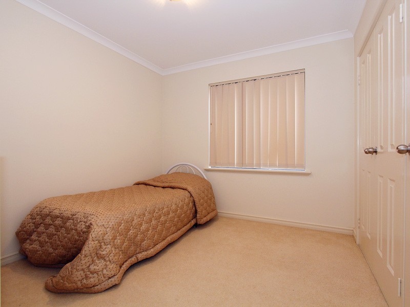 13 Sittella Gardens, East Cannington WA 6107