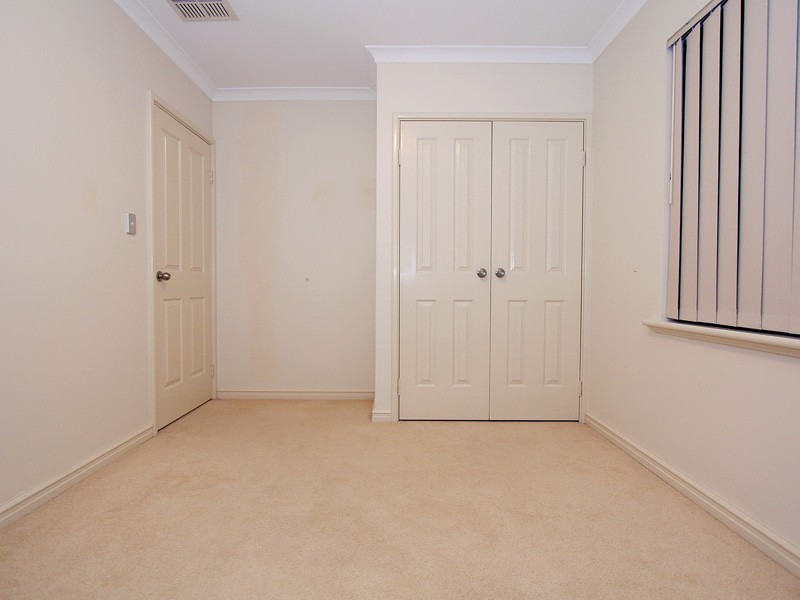 13 Sittella Gardens, East Cannington WA 6107