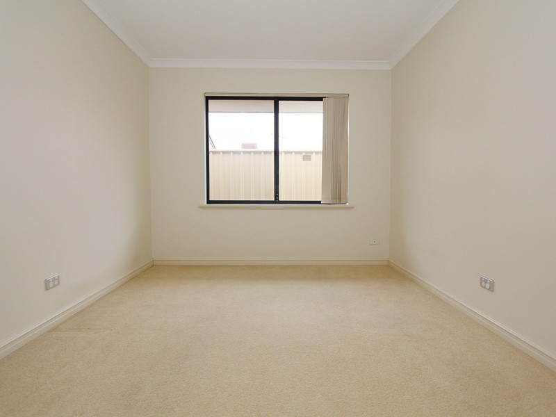 13 Sittella Gardens, East Cannington WA 6107