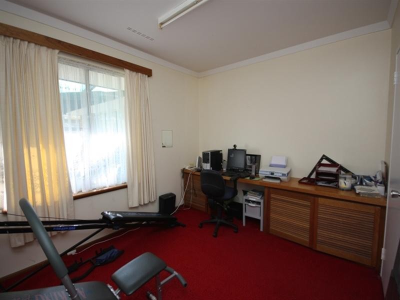 88 Gribble Avenue, Armadale WA 6112