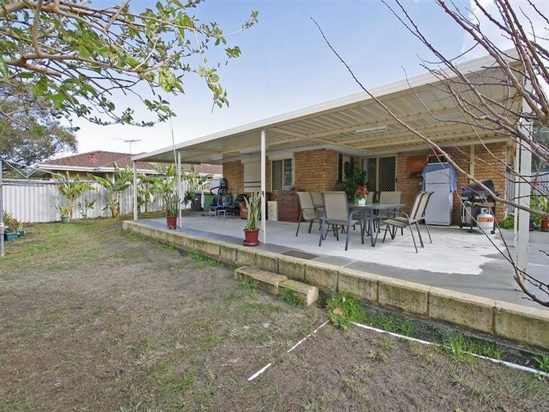 13 Wedgetail Court, Brookdale WA 6112