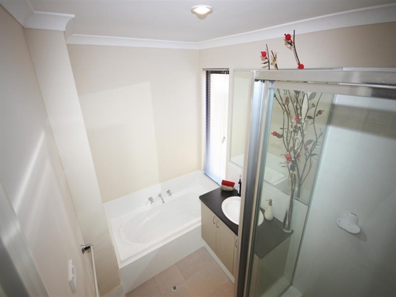 8/40 Fifth Road, Armadale WA 6112