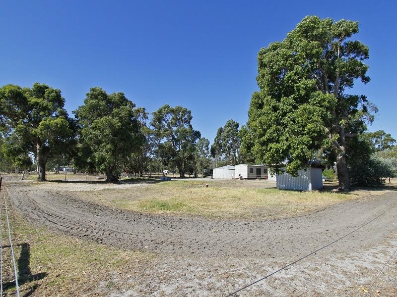 1387 Orton Road, Byford WA 6122