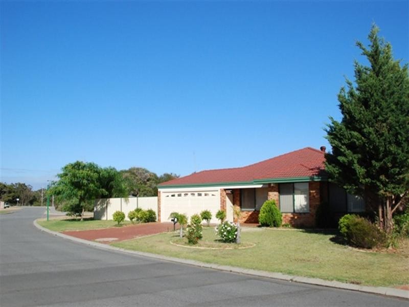 13 Dollarbird Road, Southern River WA 6110