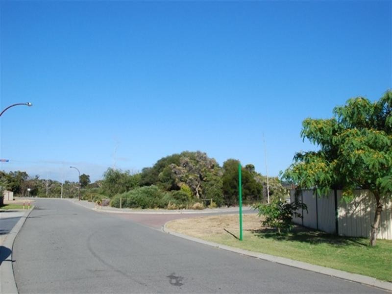 13 Dollarbird Road, Southern River WA 6110