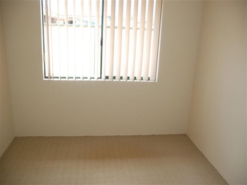 13 Dollarbird Road, Southern River WA 6110