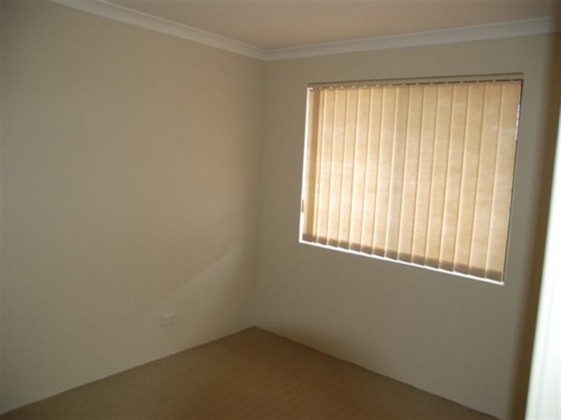 13 Dollarbird Road, Southern River WA 6110