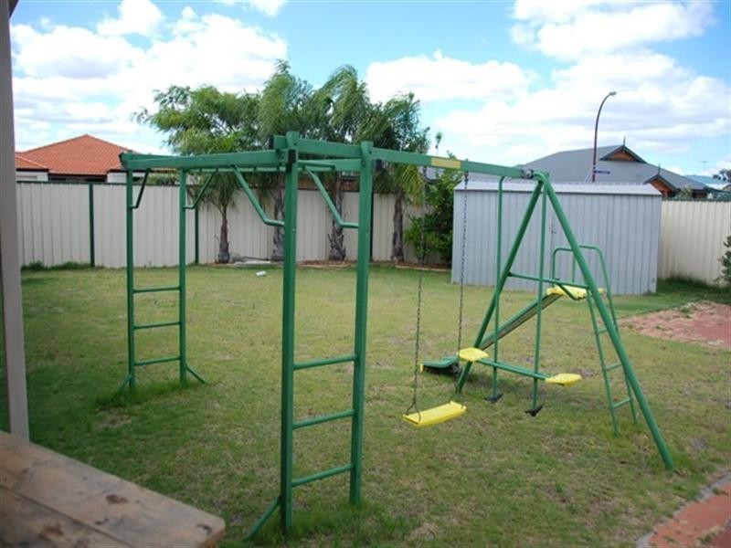 13 Dollarbird Road, Southern River WA 6110