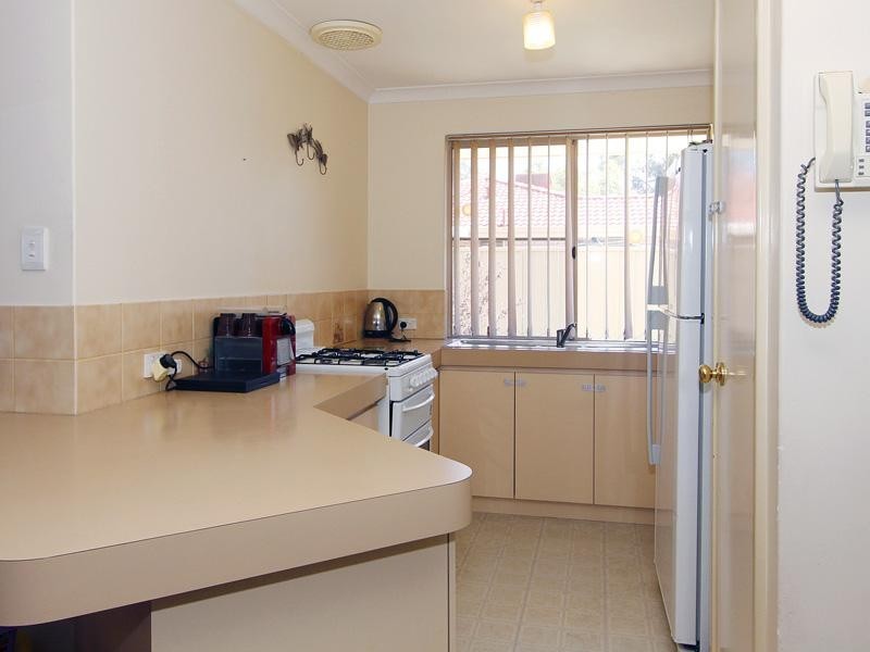 6/10 Bertram, Maddington WA 6109