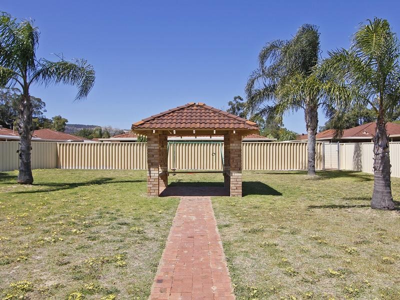 6/10 Bertram, Maddington WA 6109