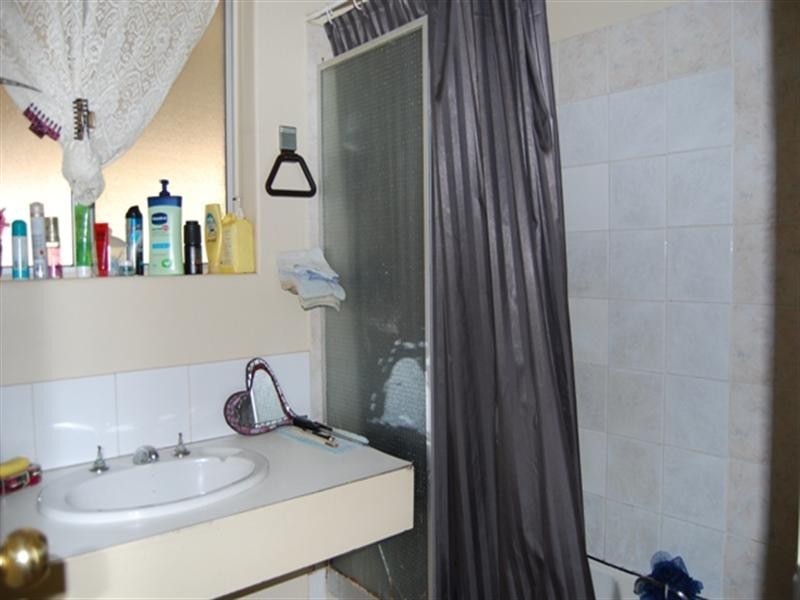 27 Brookdale Drive, Armadale WA 6112