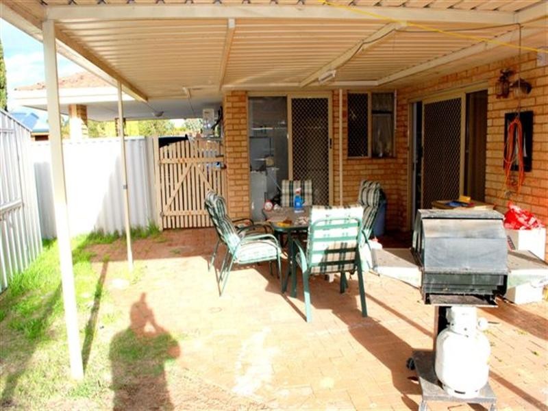 14 Fysh Place, Huntingdale WA 6110