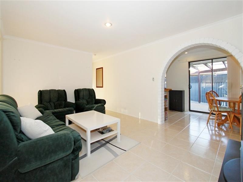 49 ASTINAL Drive, Gosnells WA 6110