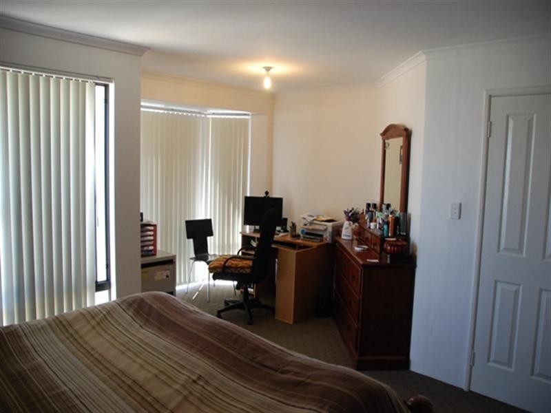 20 Copperback Circle, Huntingdale WA 6110