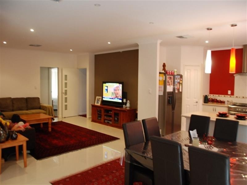 20 Copperback Circle, Huntingdale WA 6110