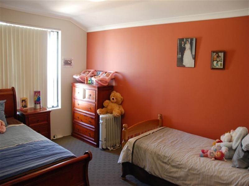 20 Copperback Circle, Huntingdale WA 6110