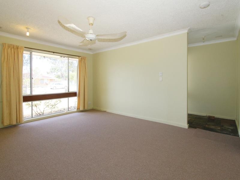 6 Tay Court, Gosnells WA 6110