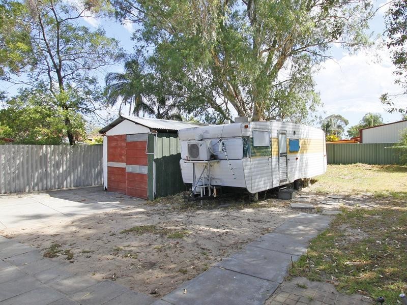 6 Tay Court, Gosnells WA 6110