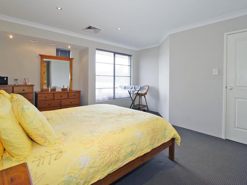 17 Newell Loop, Gosnells WA 6110