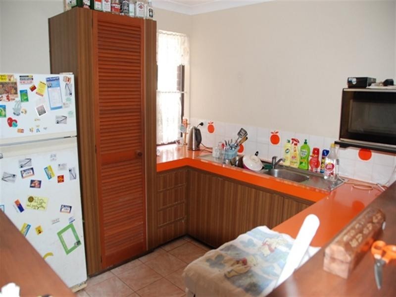 17 Regina Street, Kelmscott WA 6111