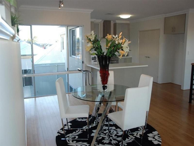 40-46 Dorney Street, Champion Lakes WA 6111