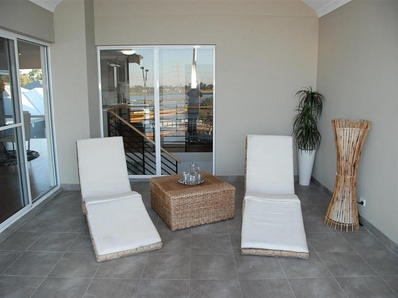 40-46 Dorney Street, Champion Lakes WA 6111