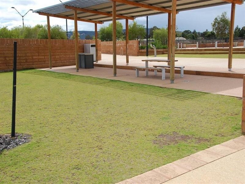 40-46 Dorney Street, Champion Lakes WA 6111