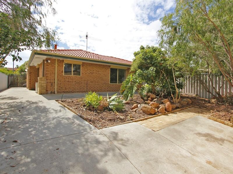 6b Theba Court, Heathridge WA 6027