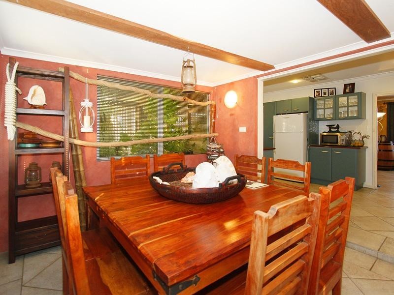 22 Waratah Drive, Camillo WA 6111